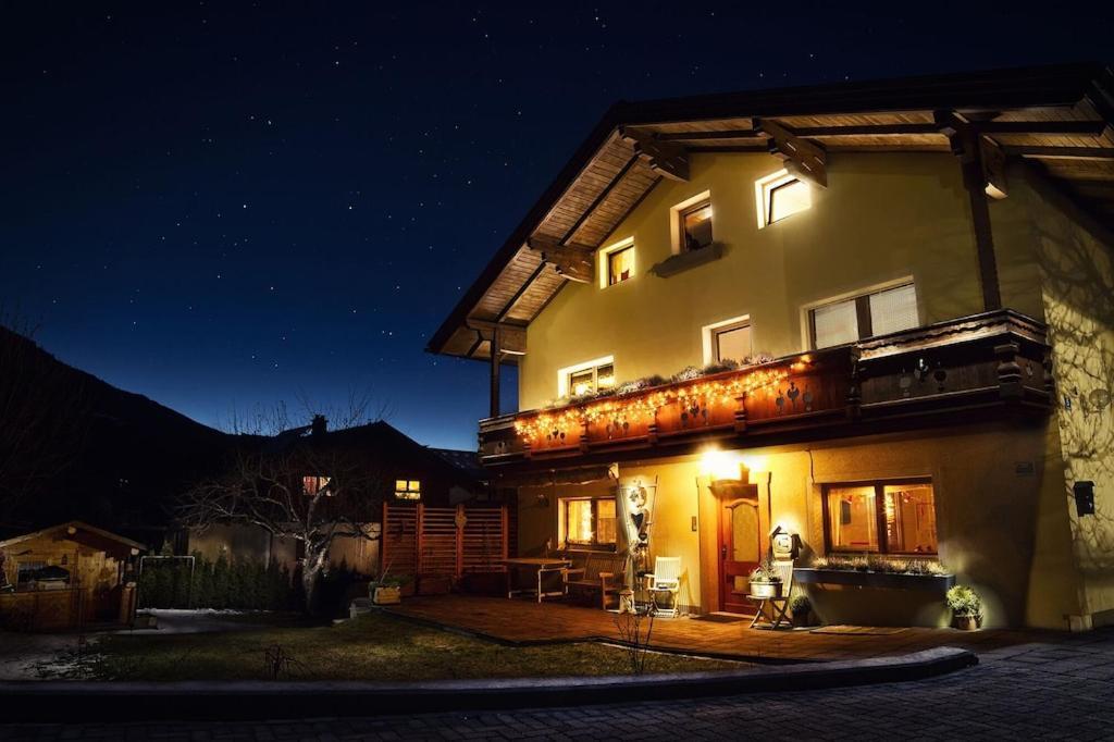 Haus Anna Louise - Niedernsill Apartamento Exterior foto